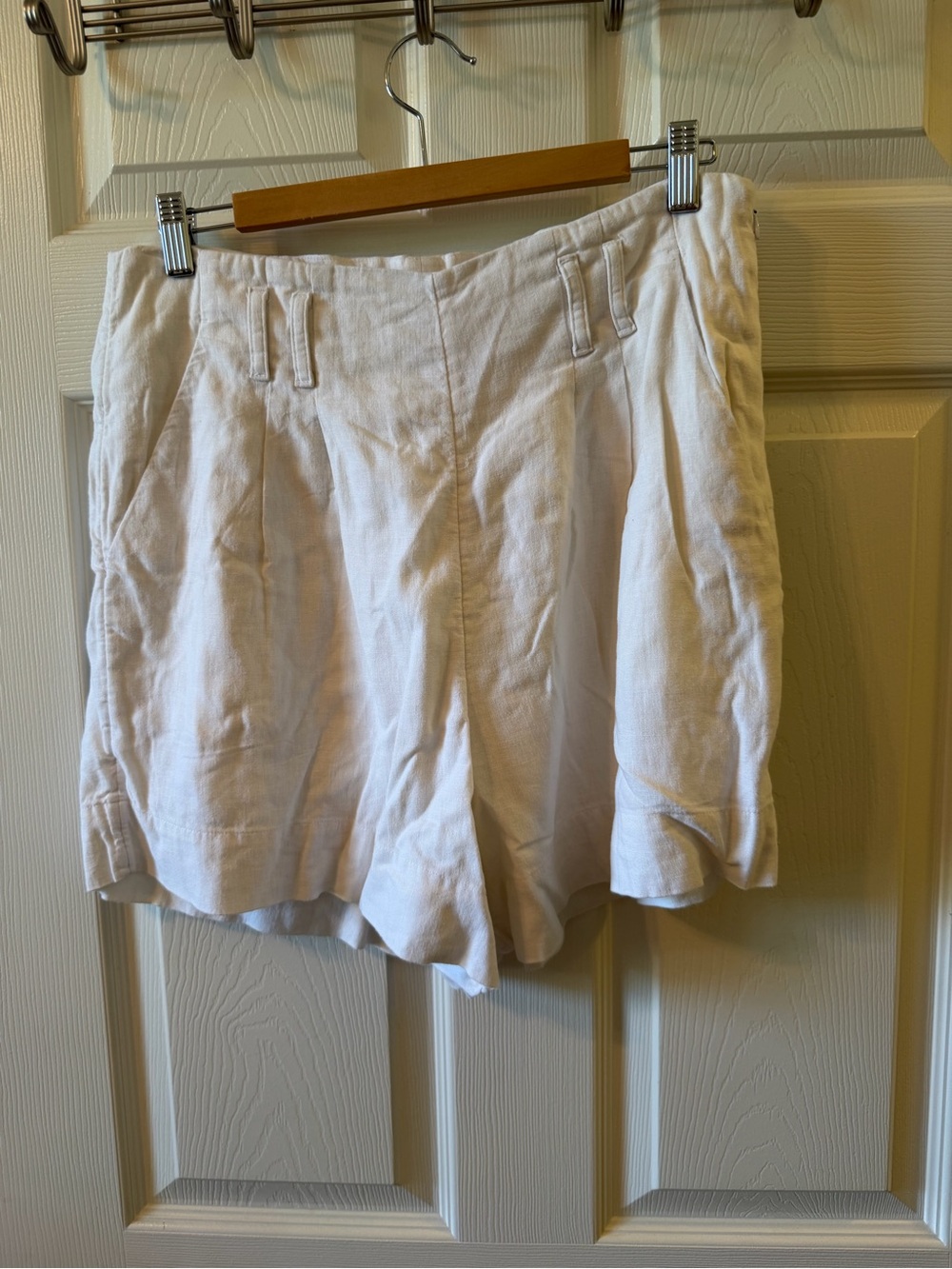 Abercrombie & Fitch White High-Waist Linen-Blend Shorts